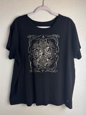 torrid Black Short Sleeve Tee with Metallic Mandala Design